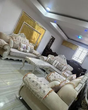 Royal Sofa Chair 1