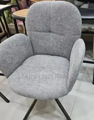 Balcony Chair / Swan Chair