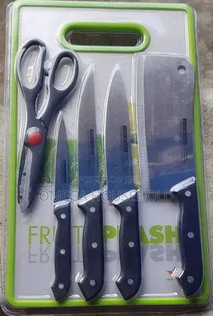 Knife Set and Chopping Board
