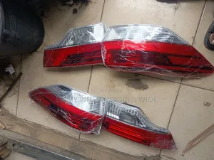 2017/18 Rear Light for Toyota Highlander Brand New Original