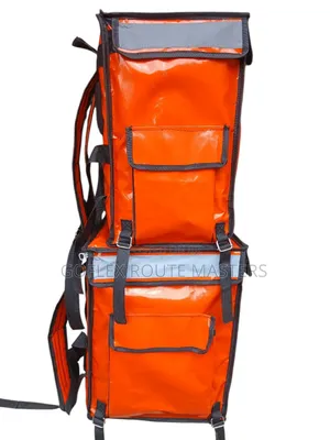A Set of Two Insulated Delivery Bag