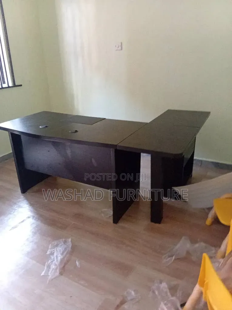 Executive C Top Table