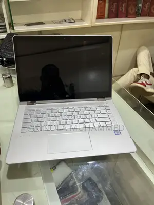 Laptop HP Pavilion 14 x360 2-in-1 8GB Intel Core i5 SSD 256GB