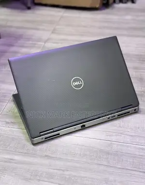 Laptop Dell Precision 7540 16GB Intel Core i7 SSD 512GB