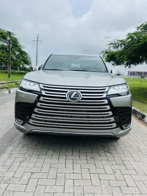 Lexus LX 600 2023 Gray