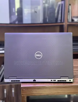 Laptop Dell Precision 7540 32GB Intel Core i7 SSD 1T
