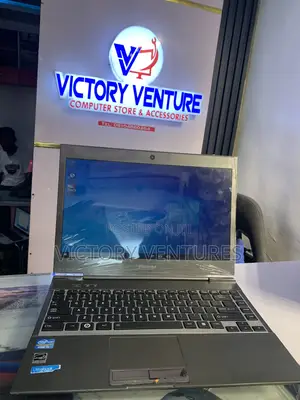 Laptop Toshiba Portege Z830 6GB Intel Core i5 SSD 128GB