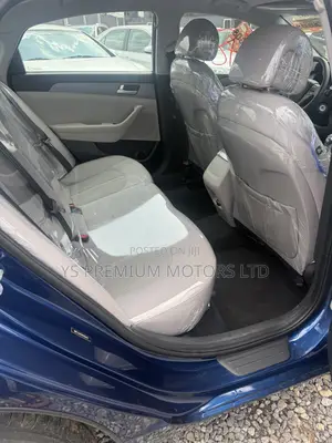 Hyundai Sonata ECO Sedan FWD (1.6L 4cyl 7A) 2017 Blue