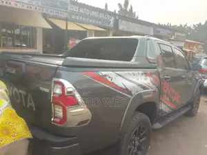 Adventure Body Sticker for Toyota Hilux+06