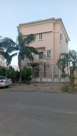 7bdrm Duplex in Wuse 2 Abuja for sale