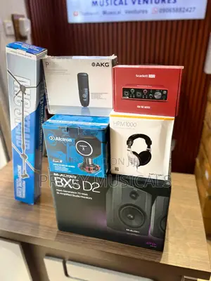 Studio Bundle Gadgets (Bx5d2, Scarlett 2i2, Akg P120, Hpm1000, Filter)