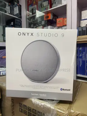 Onyx Studio 9