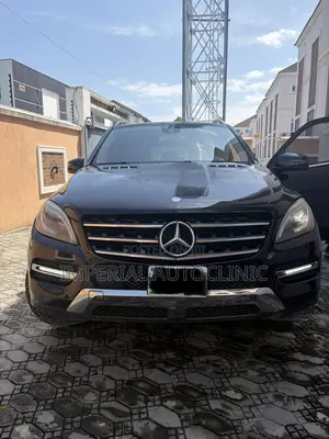 Mercedes-Benz M Class ML350 4MATIC 4dr SUV AWD (3.5L 6cyl 7A) 2015 Black