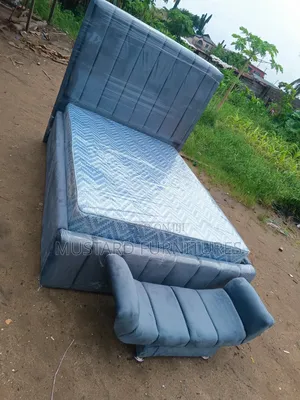 Quality 4.5x6ft Upholstery Bedframe With the Footrest
