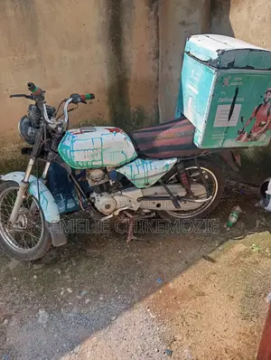 Bajaj Boxer 2020 Red