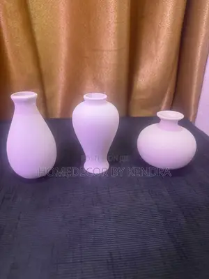 Minimal Ceramic Flower Vase