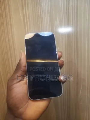 Apple iPhone 16 128 GB White