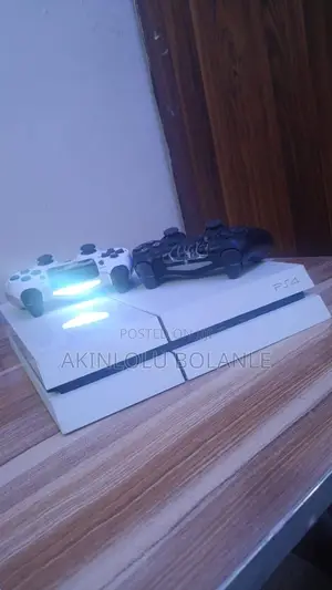 Play Station