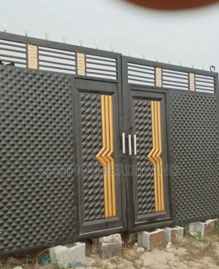 Welder Rolling Gate