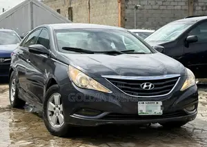 Hyundai Sonata 2011 Black