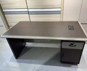 Unique Classic Imported 1.4meters Office Table So Good to Resist