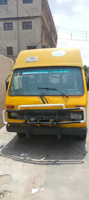 Volkswagen LT 2002 Yellow