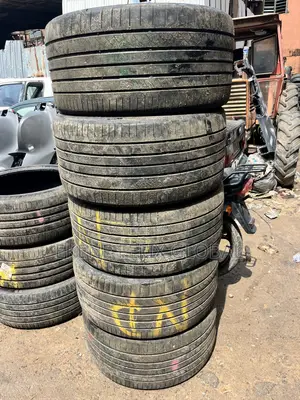 325/35/22 Back Tyres Gle Mercedes Benz