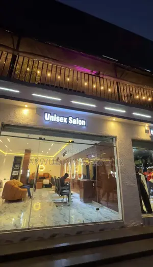 Lounge, Unisex Salon, Boutique