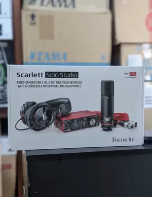 Focusrite Scarlett Solo Studio Bundle With Microphone and Headphone