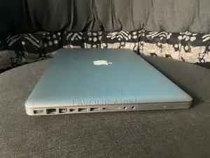 Laptop Apple MacBook Pro 8GB Intel Core i5 HDD+SSD 512GB