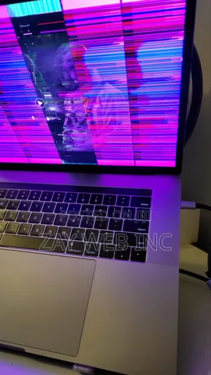 Laptop Apple MacBook 2018 6GB Intel Core i7 SSD 500GB