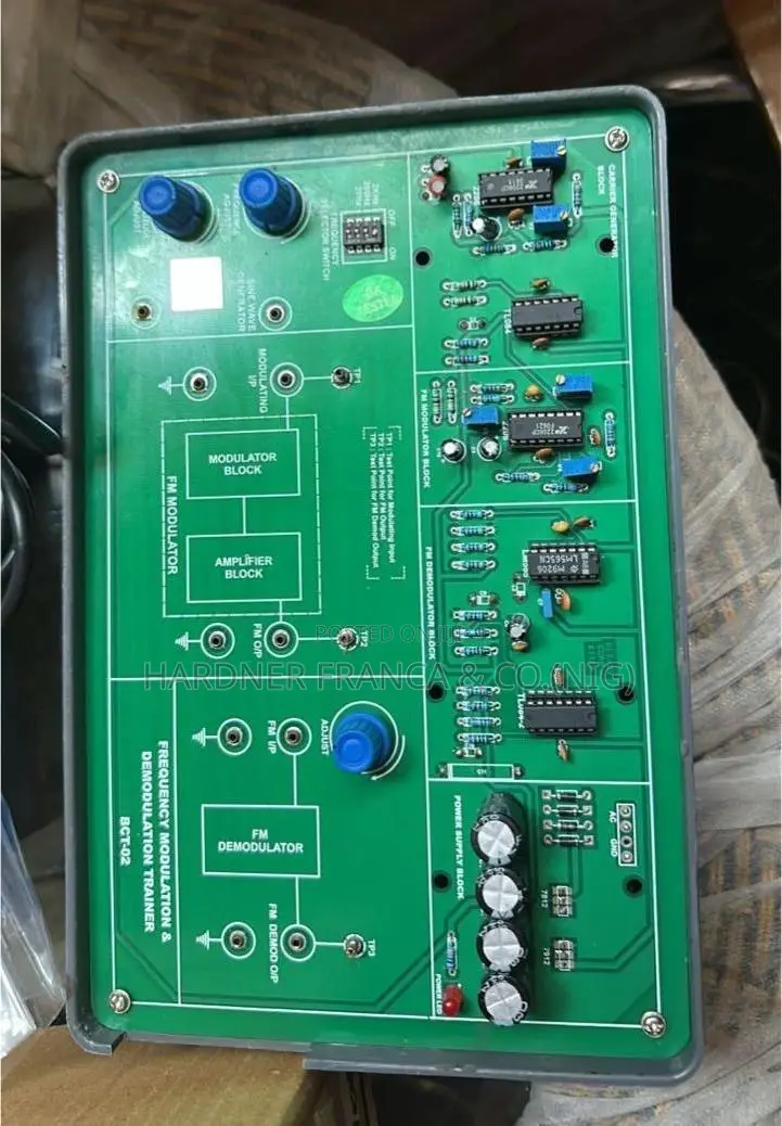 Frequency Modulation and Demodulation Trainer