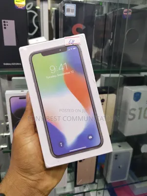 New Apple iPhone X 64 GB Silver