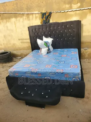 6×6 Clean Sharp Black Bed Frame