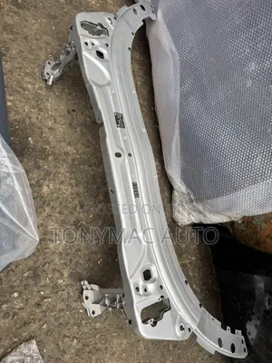 Mercedes Benz C300 2015-2017 Front Cut, Beam