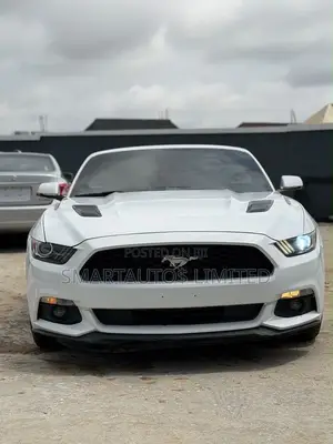 Ford Mustang 2015 White