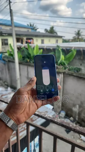 Apple iPhone 16 128 GB Blue