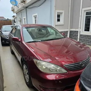 Toyota Camry 2005 Red