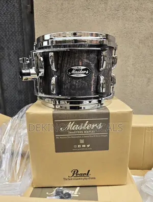 Professional Pearl Drumset Masters Maple