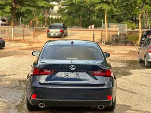 Lexus IS 2015 Blue