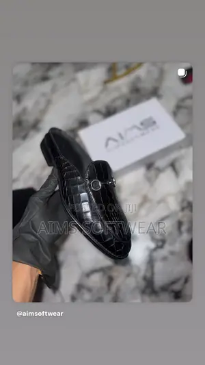 Men Classic Half Shoes