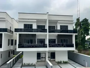 5bdrm Duplex in Ikeja Gra for sale