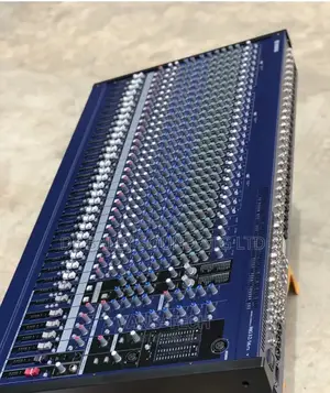 High Quality Yamaha 32 Channel Audio Mixer