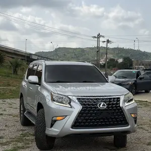 Lexus GX 2016 Silver
