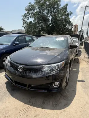 Toyota Camry SE 4dr Sedan (2.5L 4cyl 6A) 2012 Black