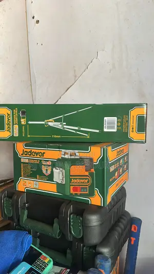 Cordless 3d Laser Level Jadever, 12lines, 30m, Tripod Stand