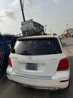 Mercedes-Benz GLK-Class 350 4MATIC 2014 White
