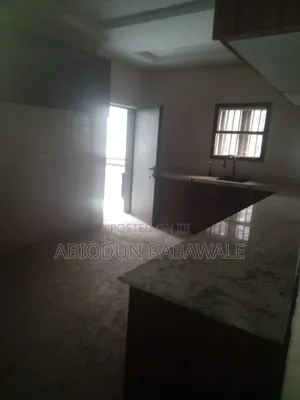 3bdrm Apartment in Jahi Abuja for rent