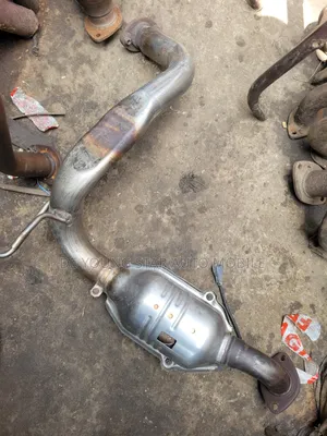 Direct Tokunbo Left Side Center Catalyst for Toyota Tacoma 2018 Model