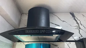 90cm Digital Canopy Kitchen Extractor, Extracting Heat Out of Kitchen